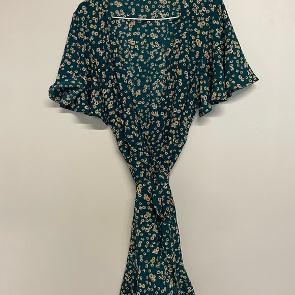 Wrap Dress Shein - Picture 2 of 4